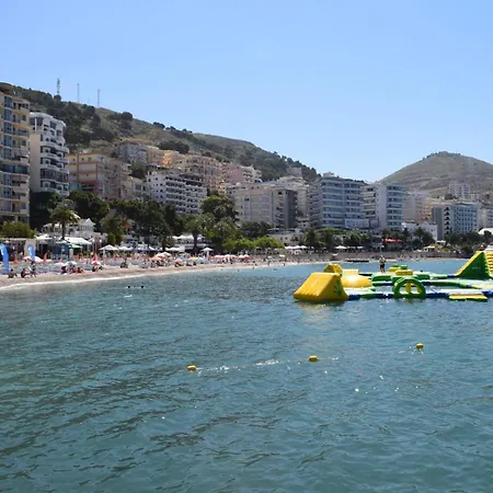 アパート Amber View Sarandë